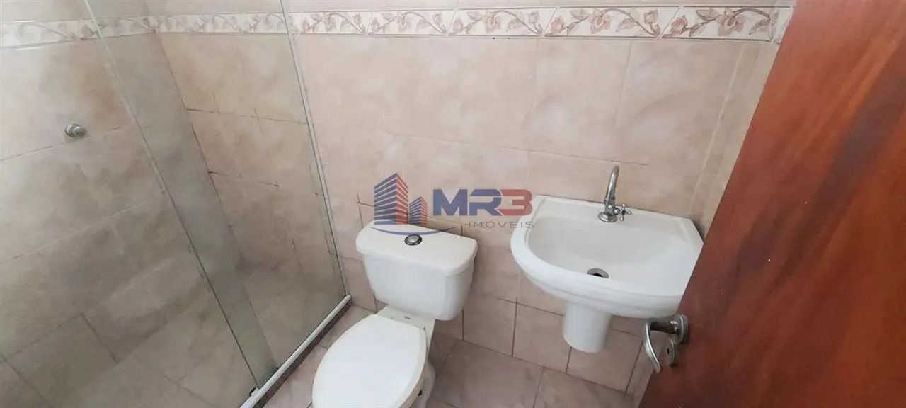 Unfurnished house with a closed kitchen and 3 bedrooms — photo 4