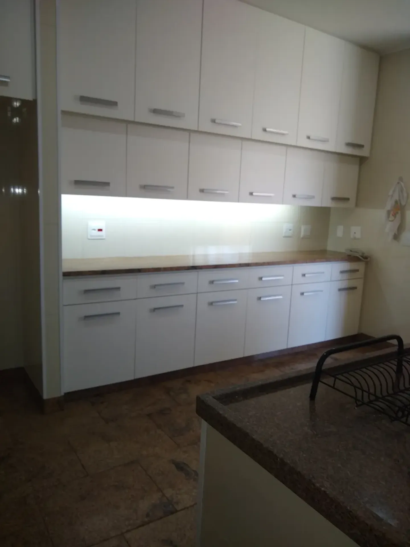Apartamento com varanda e 3 banheiros — photo 22