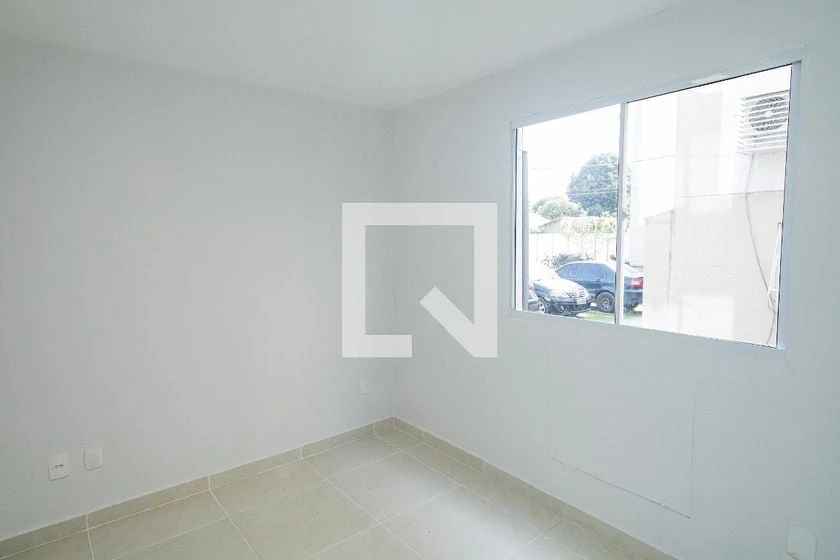 2-bedroom apartment with fitted kitchen cabinets — photo 9