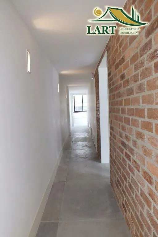 3-bedroom apartment in a building with a pool — photo 28