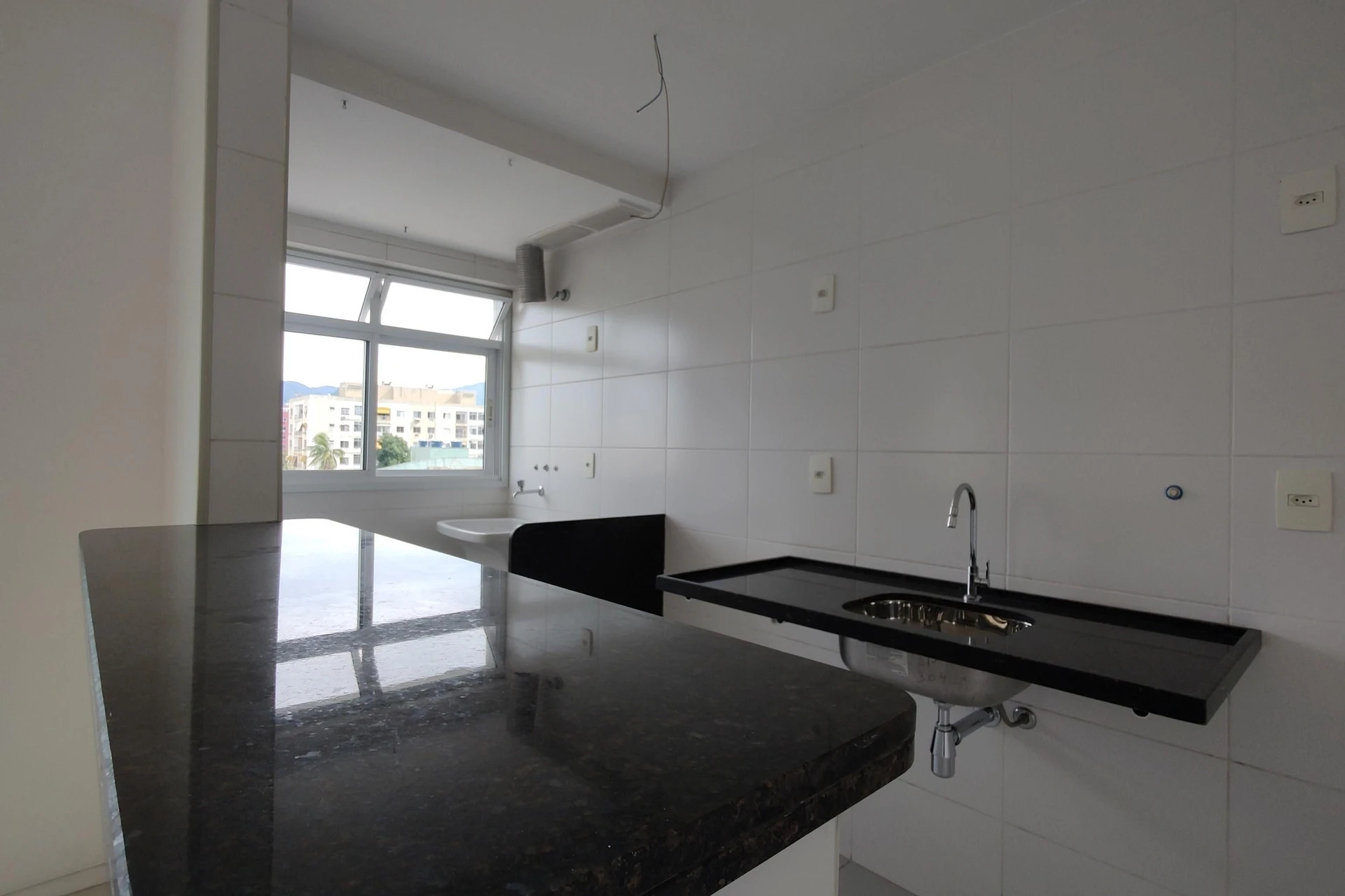 Apartamento sem mobília com 2 quartos e varanda — photo 7