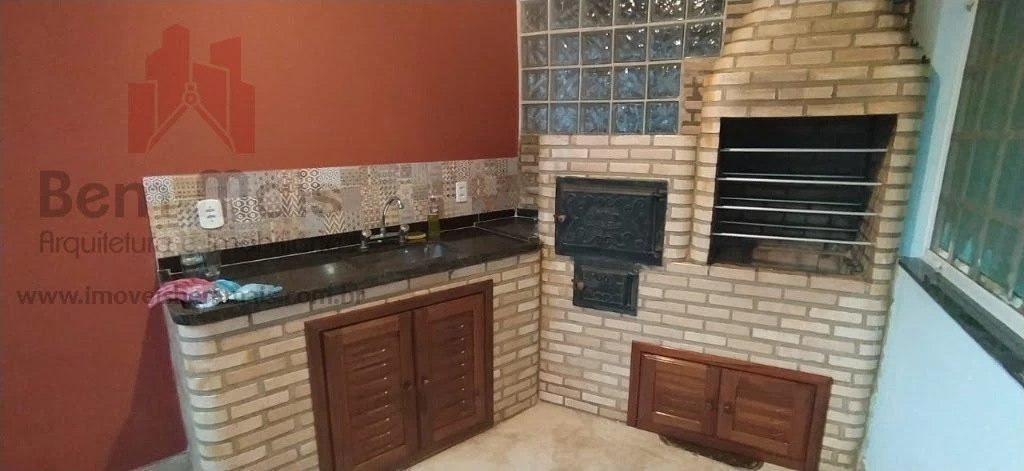 Unfurnished 4-bedroom apartment with closed kitchen — photo 10