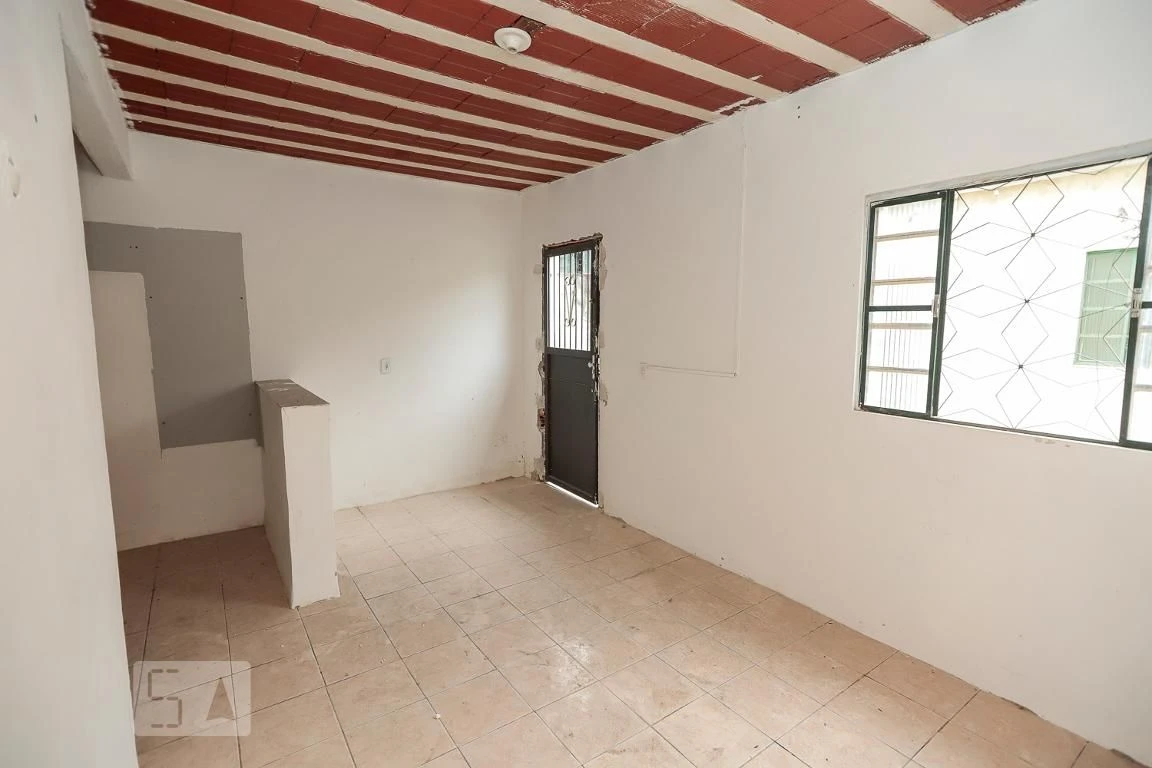 Rental house with balcony, 1 bedroom and 1 bathroom — photo 10