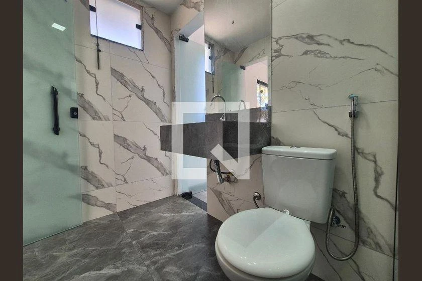 House, 400 m², with a washing machine — photo 42