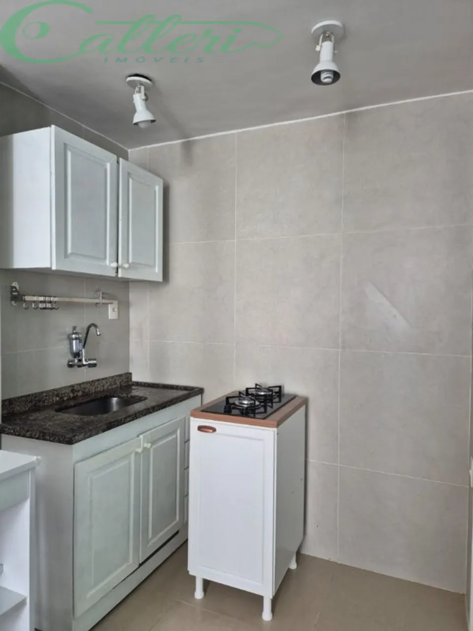1-bedroom apartment with tiled floors and no parking — photo 2