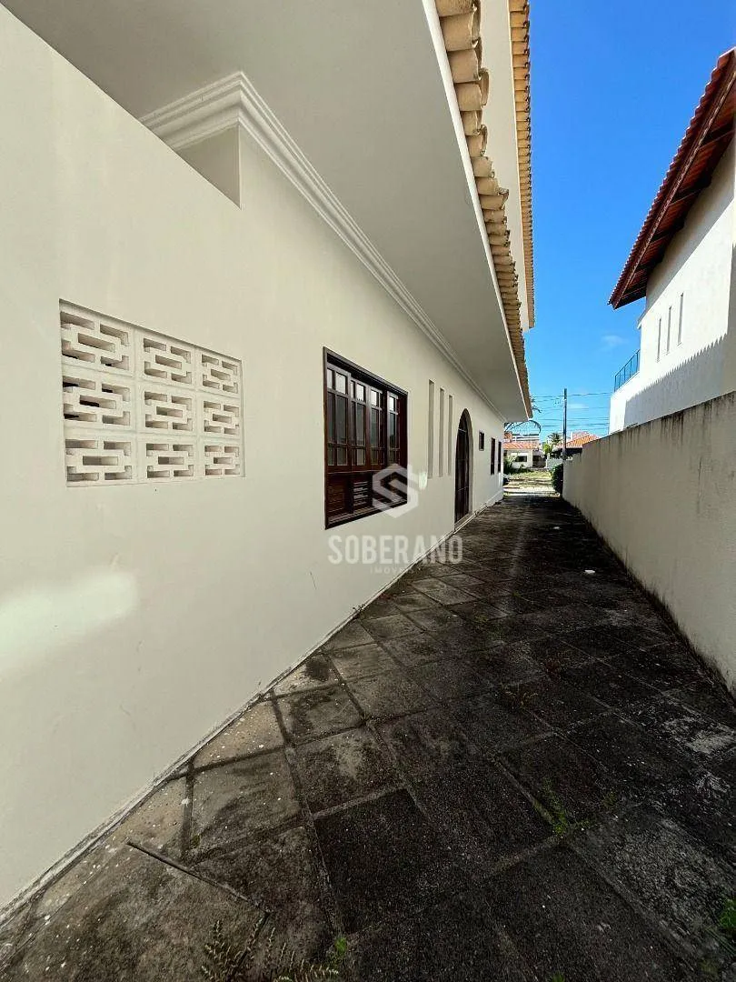 House with 6 bedrooms and 720 m² plus 4 parking — photo 12