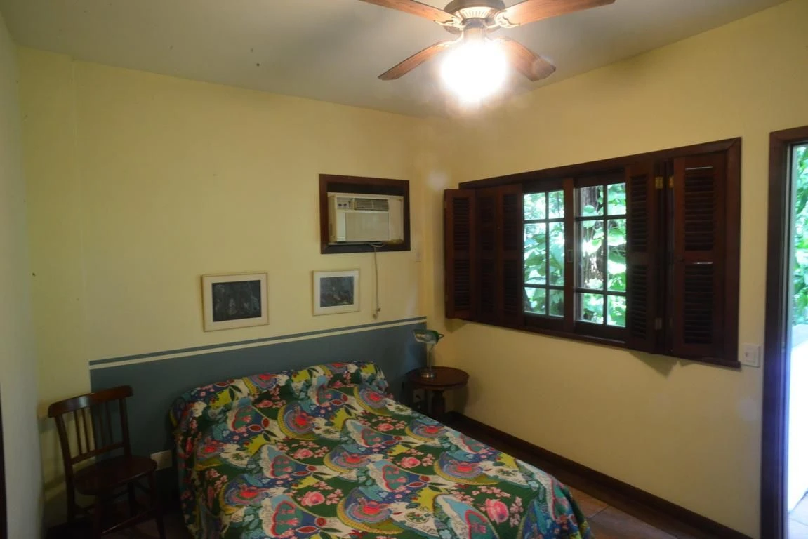 Casa mobiliada com 6 quartos e 5 suítes, com jardim — photo 21