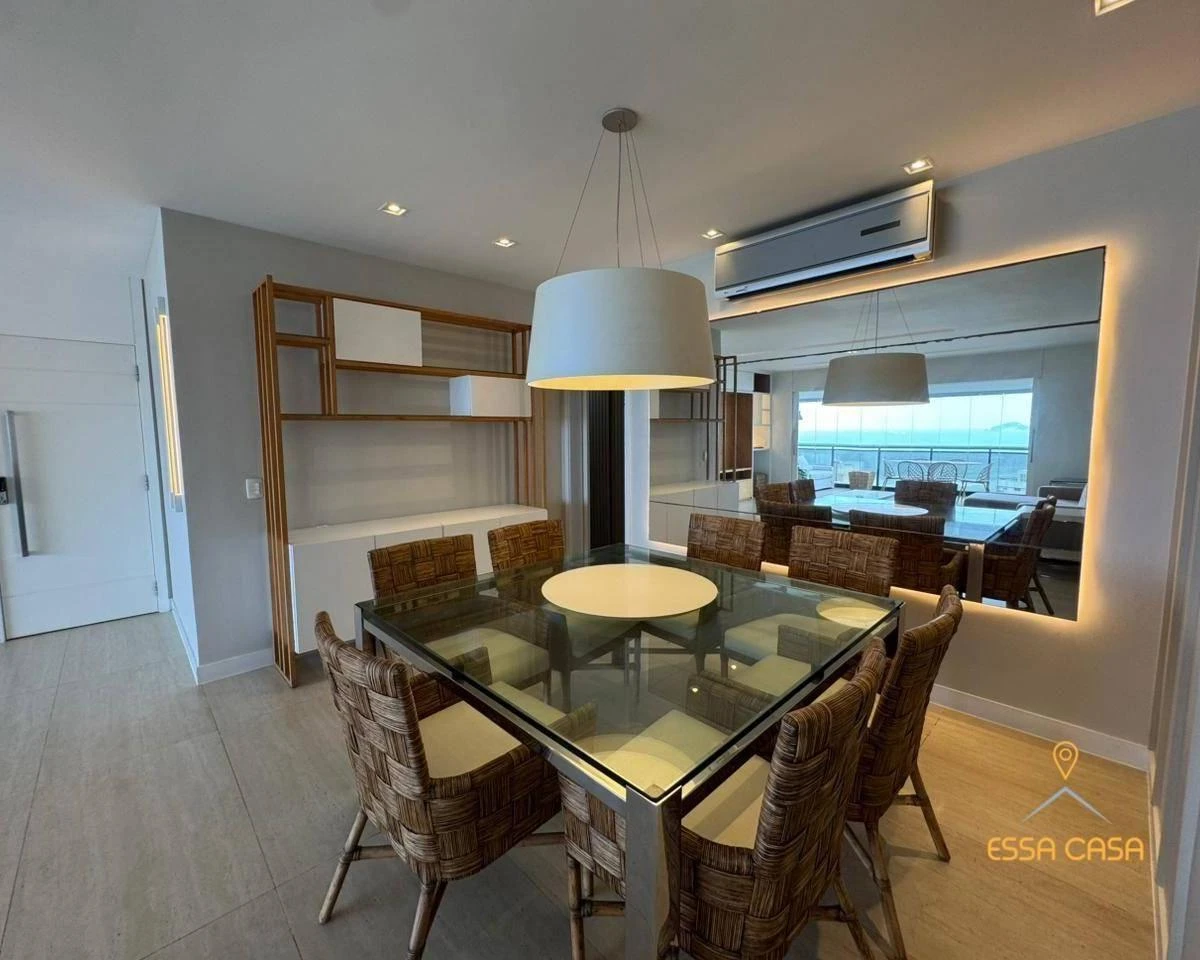 4-bedroom apartment with a water view in Rio de Janeiro — photo 20