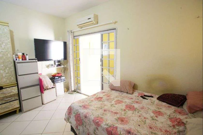Furnished house with 3 bedrooms and a gas stove kitchen — photo 4