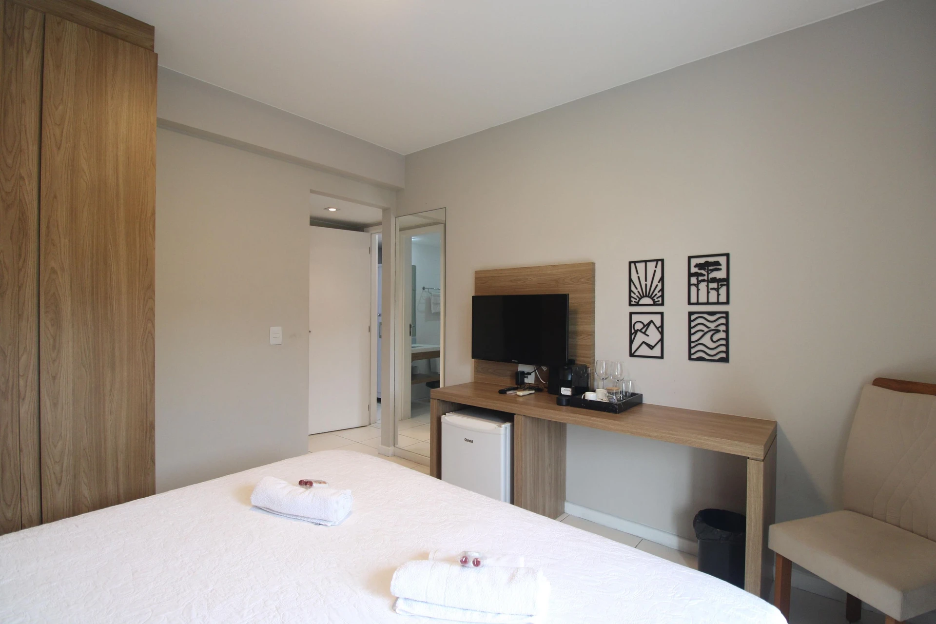 Студия 28 м² с рабочим местом и видом на горы — photo 4