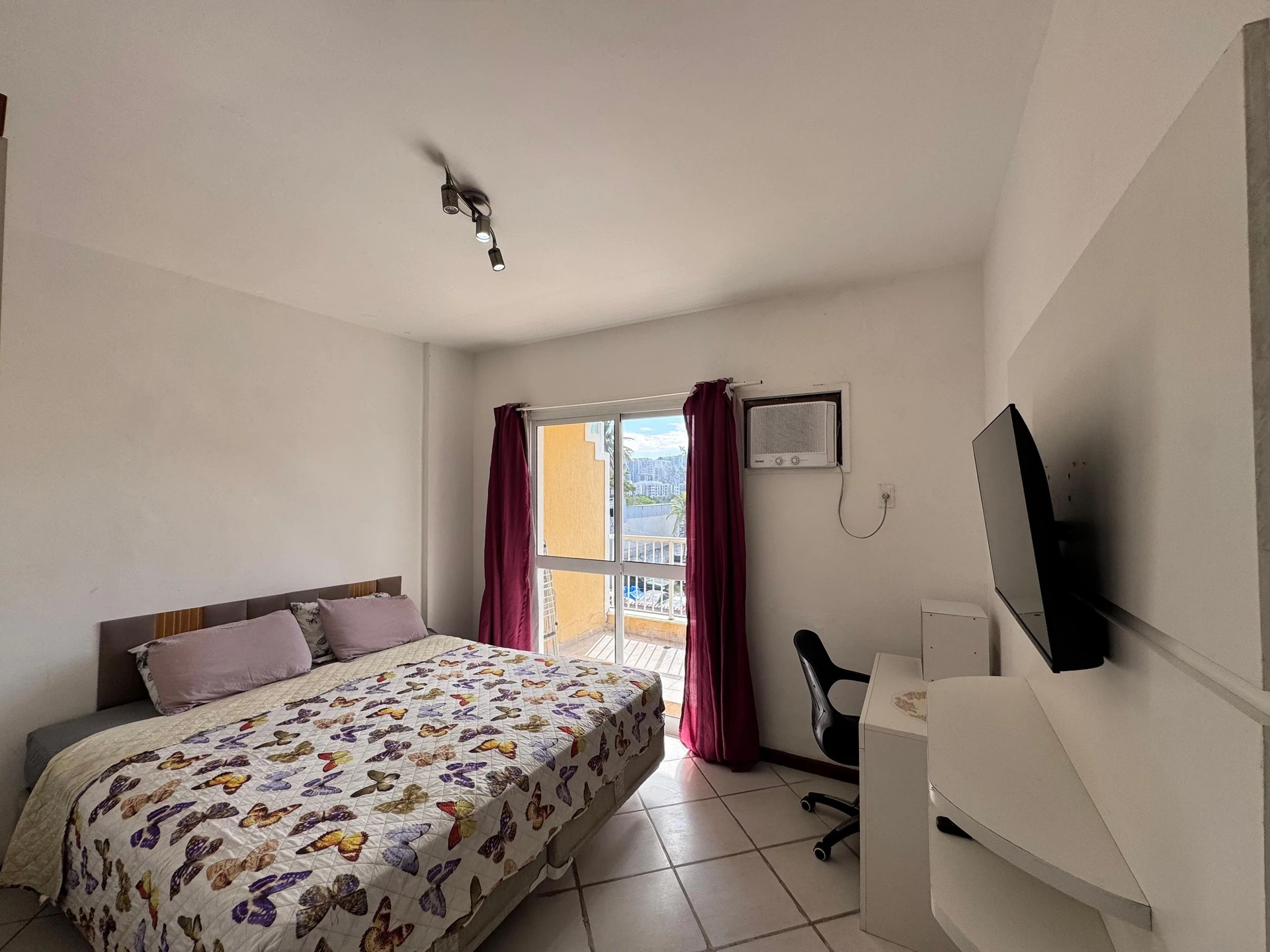 Apartamento mobiliado com 2 quartos e 3 banheiros — photo 52
