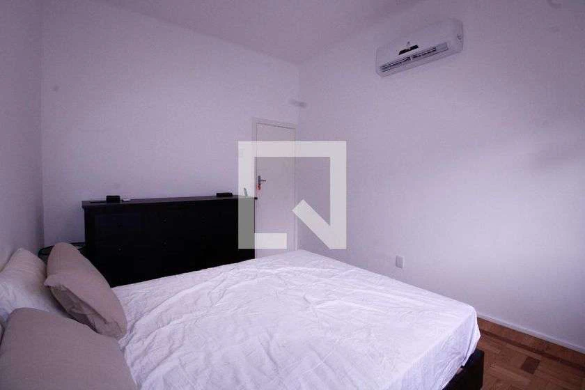 Rental apartment with 2 bedrooms and a balcony — photo 12