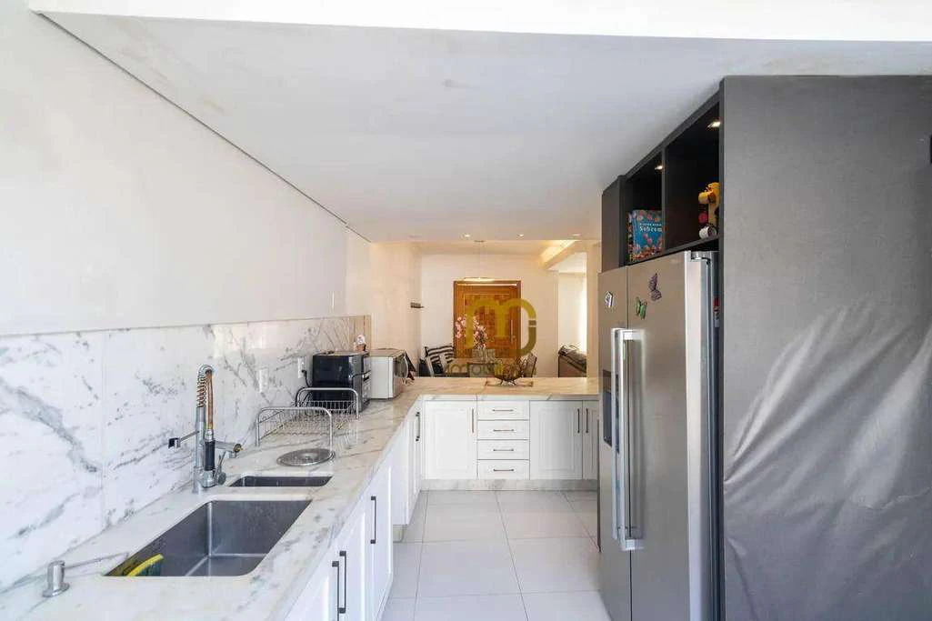 Furnished 2-bedroom house with 190 m² and 2 parking spots — photo 9