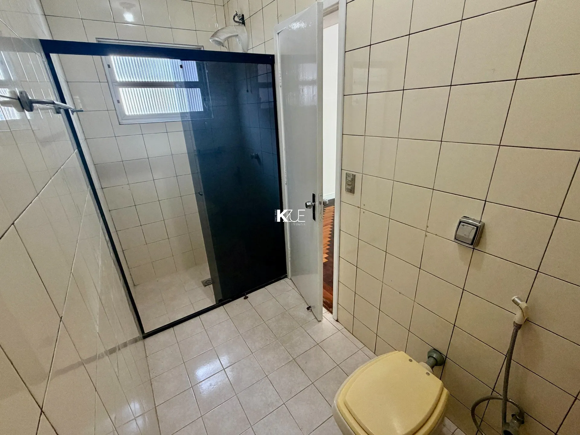 3-bedroom house with a suite, 324 m² total area — photo 13