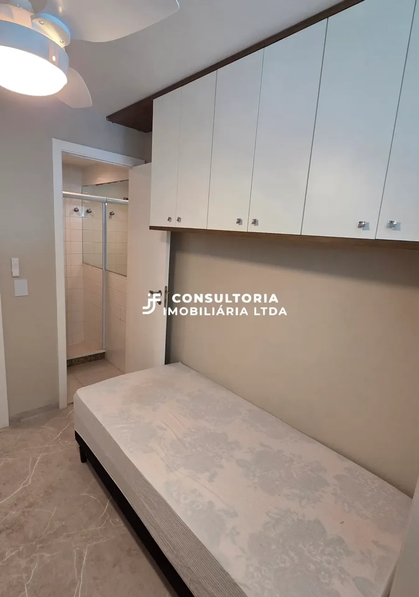 3-bedroom apartment in a building with a sauna — photo 38