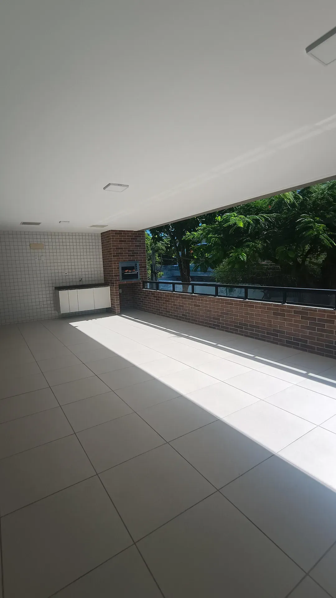Private BBQ in a 2-bedroom apartment, 100 m² — photo 5