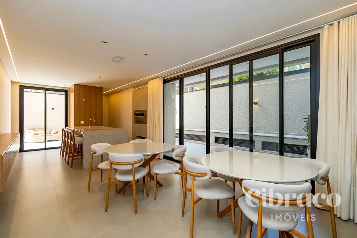 Furnished apartment, 31 m², with a glass-enclosed balcony — photo 22
