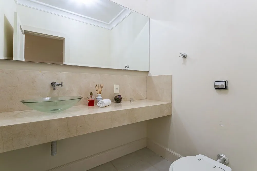 Furnished house with 6 bedrooms and an open kitchen — photo 9