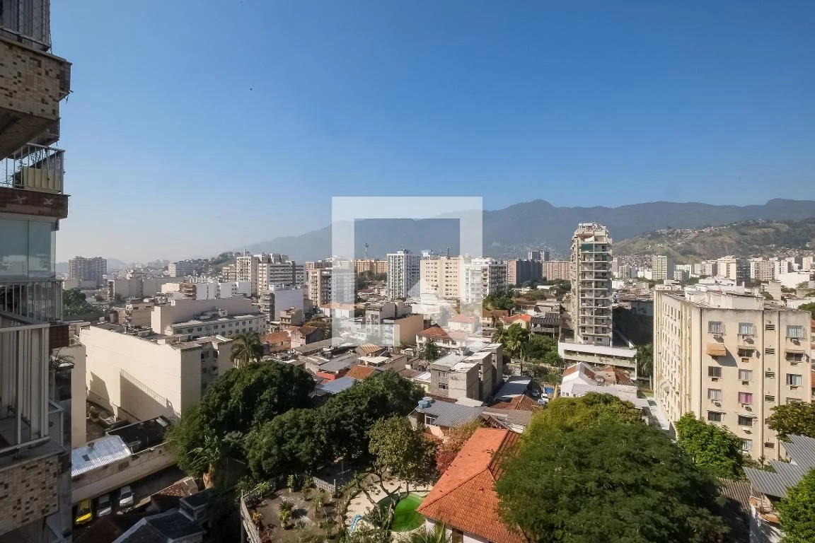 3-bedroom apartment with a mountain view in Rio de Janeiro — photo 65