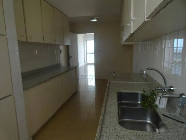 Water view in a 4-bedroom apartment, 350 m² — photo 33