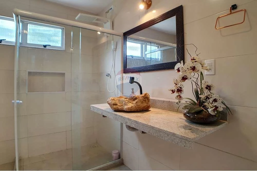 Гардеробна та 4 спальні: будинок 166 м² — photo 19
