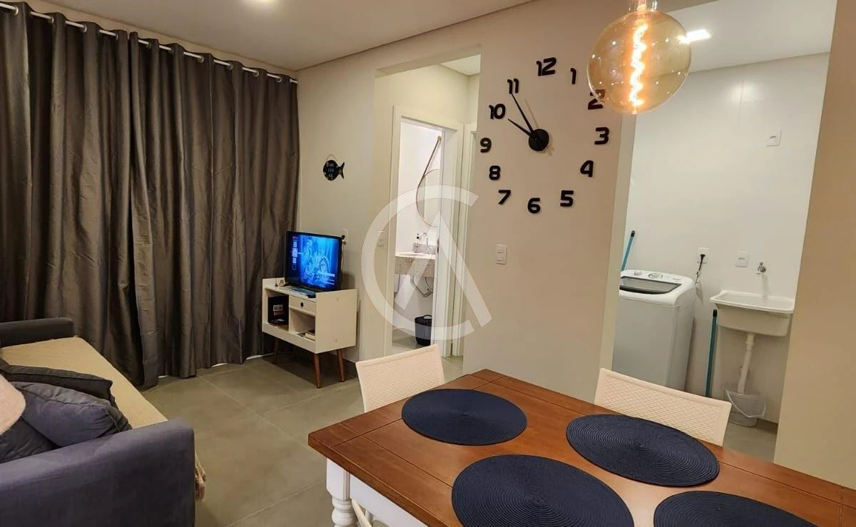 One-bedroom apartment with a water view in Florianópolis — photo 31