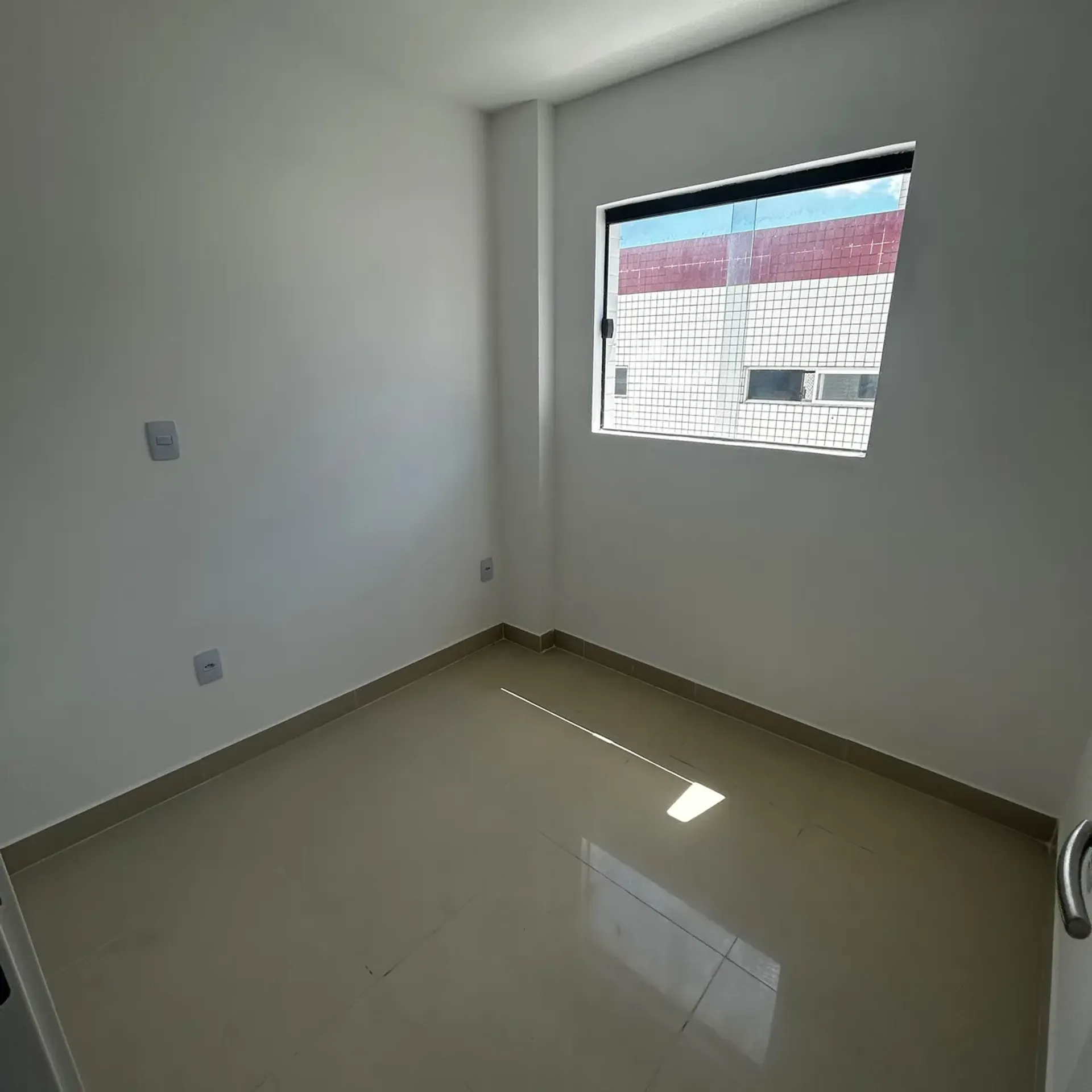 3-bedroom apartment, 1 with its own bathroom, 68 m² — photo 7