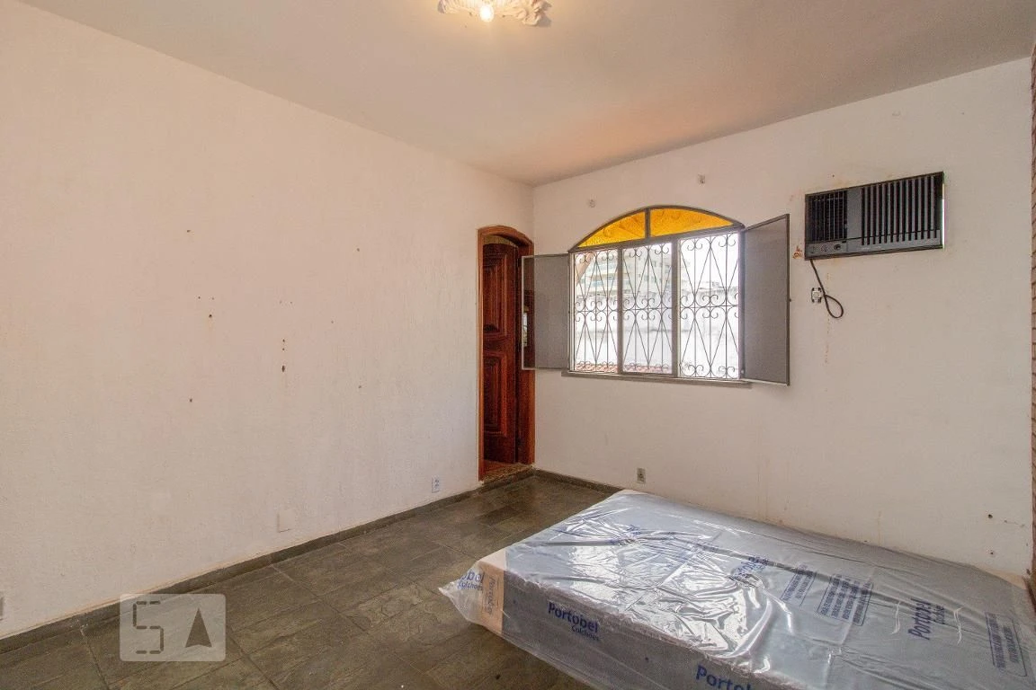 Rental house with 4 bedrooms and a private garden — photo 6