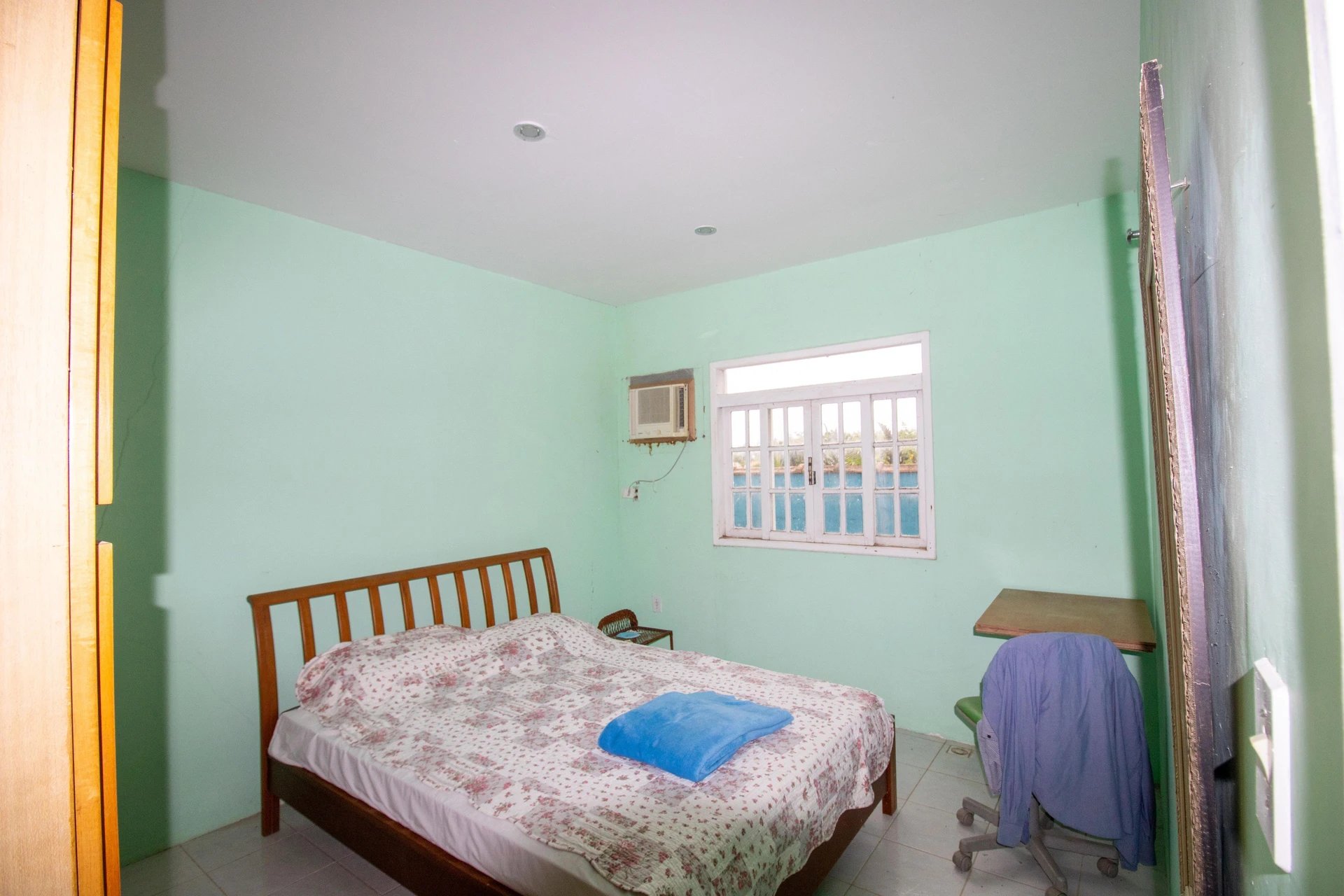 Casa amueblada con 5 dormitorios y balcón — photo 3