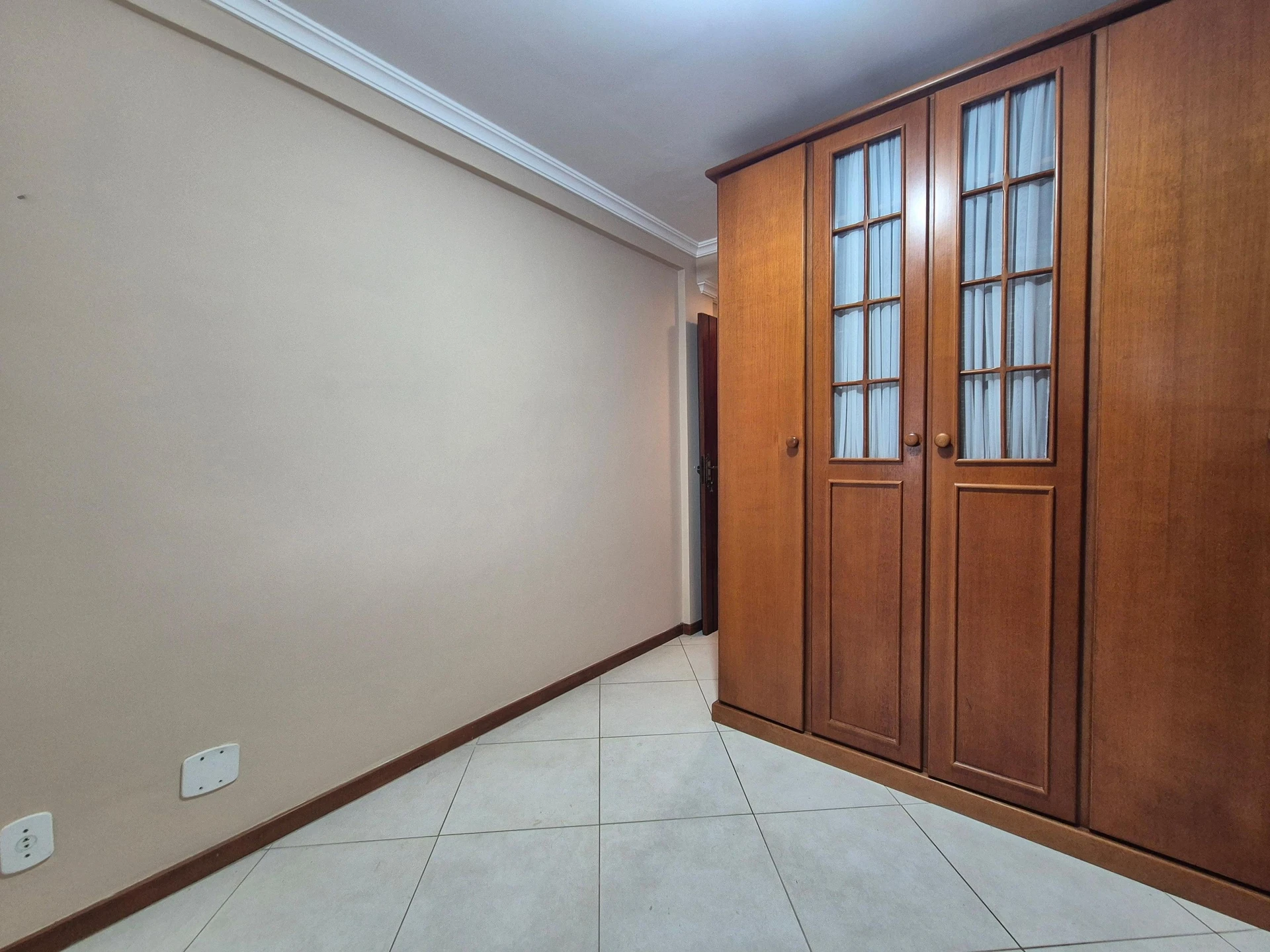 3-bedroom apartment with 1 en-suite and 3 parking spots — photo 12