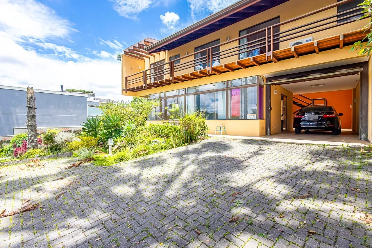 Furnished house with 5 bedrooms and 470 m² — photo 5