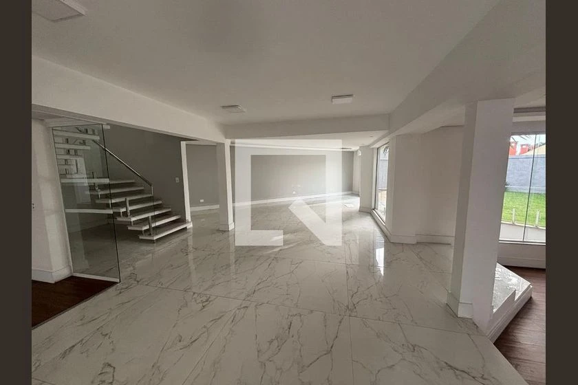 Unfurnished house with 3 bedrooms and private garden — photo 2