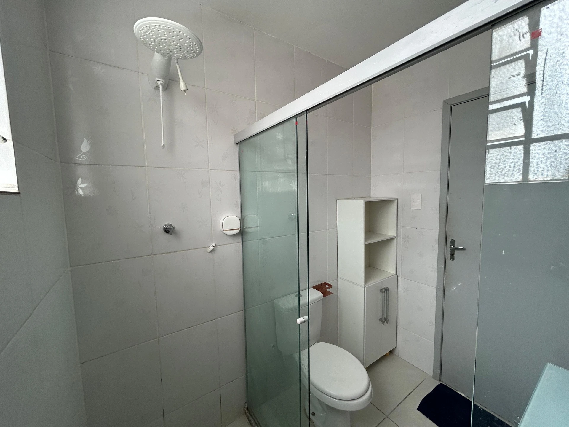 Casa de 2 quartos com piso de madeira ou laminado — photo 33