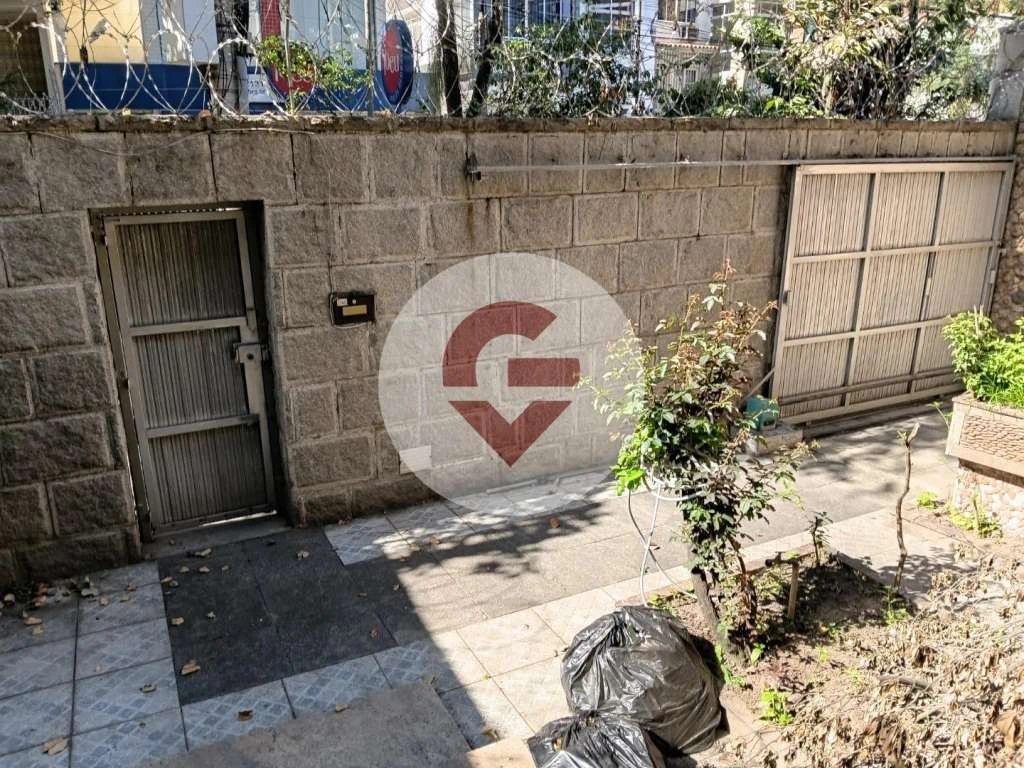 4-bedroom house with 360 m² and a private outdoor area — photo 12