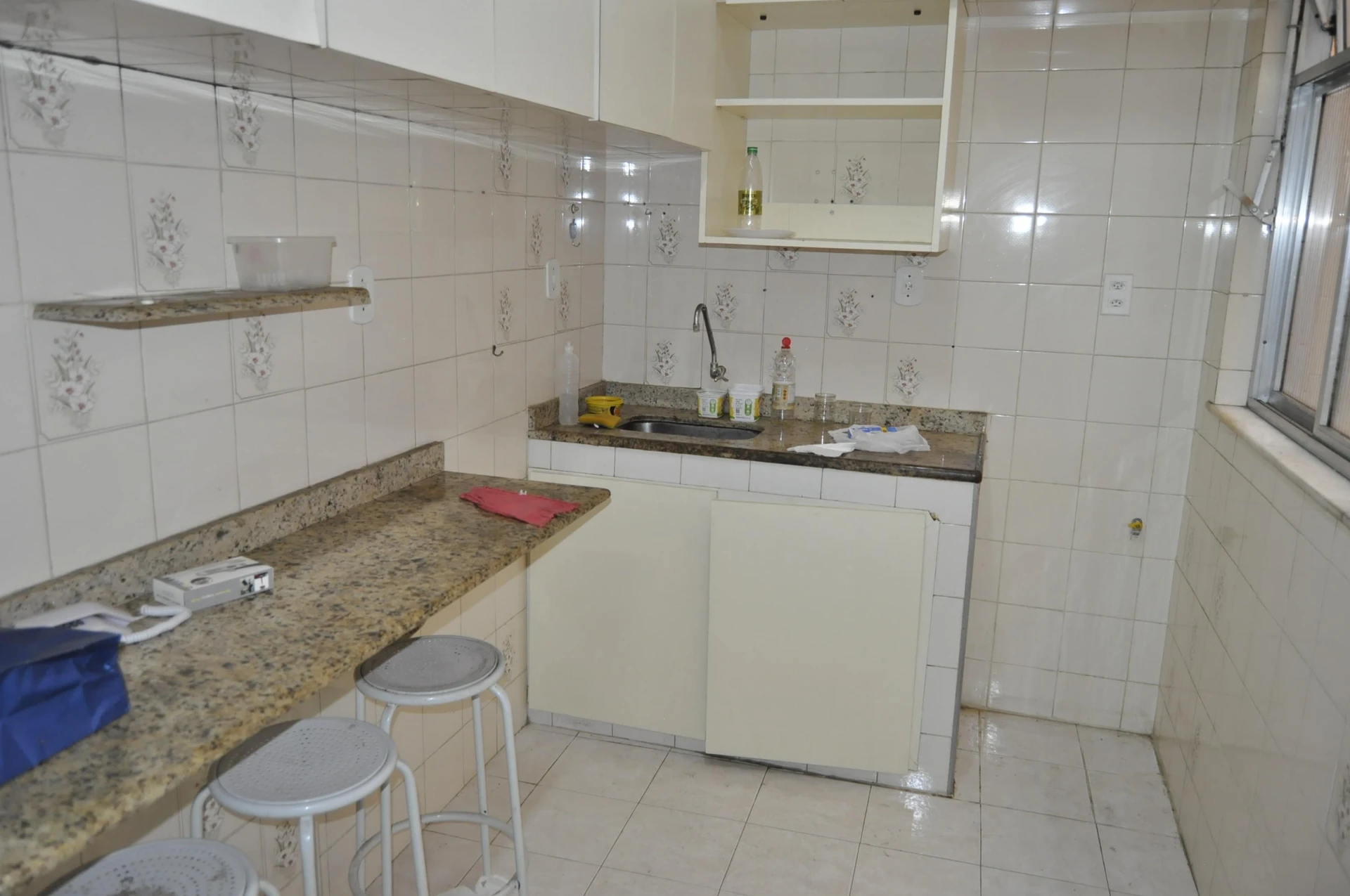 Unfurnished 2-bedroom apartment with a balcony — photo 7