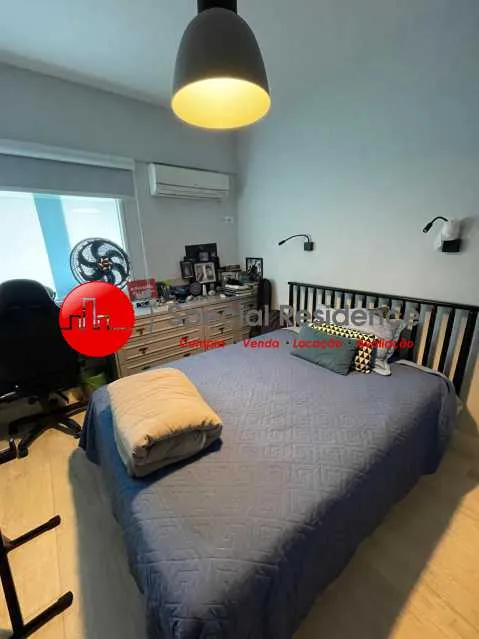 Apartment with 2 bedrooms, 3 bathrooms and a glass balcony — photo 19