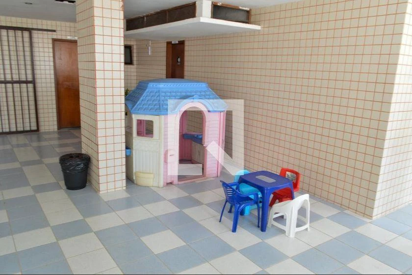 Apartment with 3 bedrooms, balcony and 130 m² — photo 49