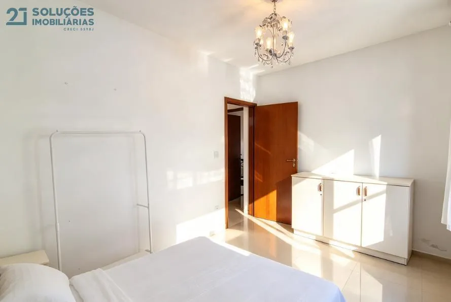 Casa de 4 quartos com janelas do piso ao teto, Jurerê — photo 21