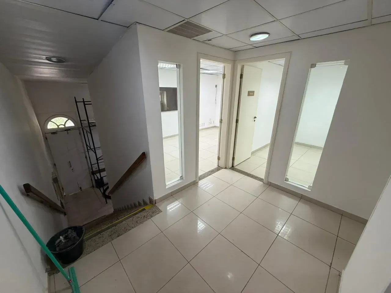 Unfurnished house with 4 bedrooms and built-in kitchen — photo 15