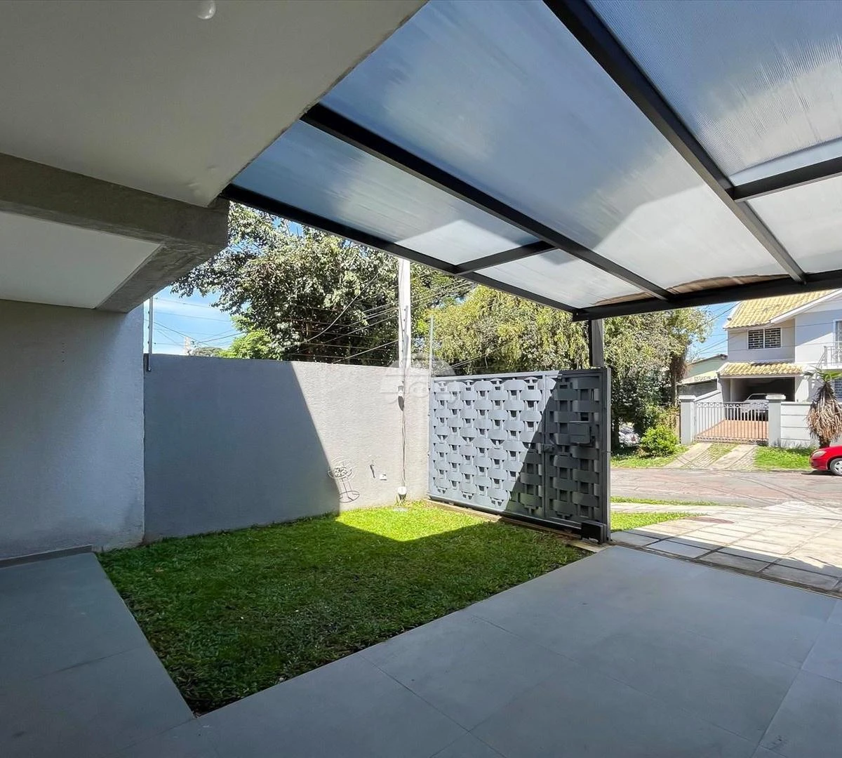 3-bedroom house with a grill on the balcony in Curitiba — photo 39
