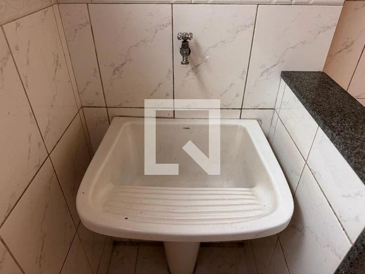 One-bedroom apartment in a building with a pool — photo 8