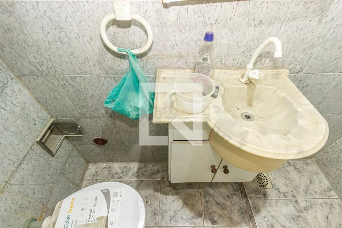 Casa sem mobília com 3 quartos e 3 banheiros — photo 41