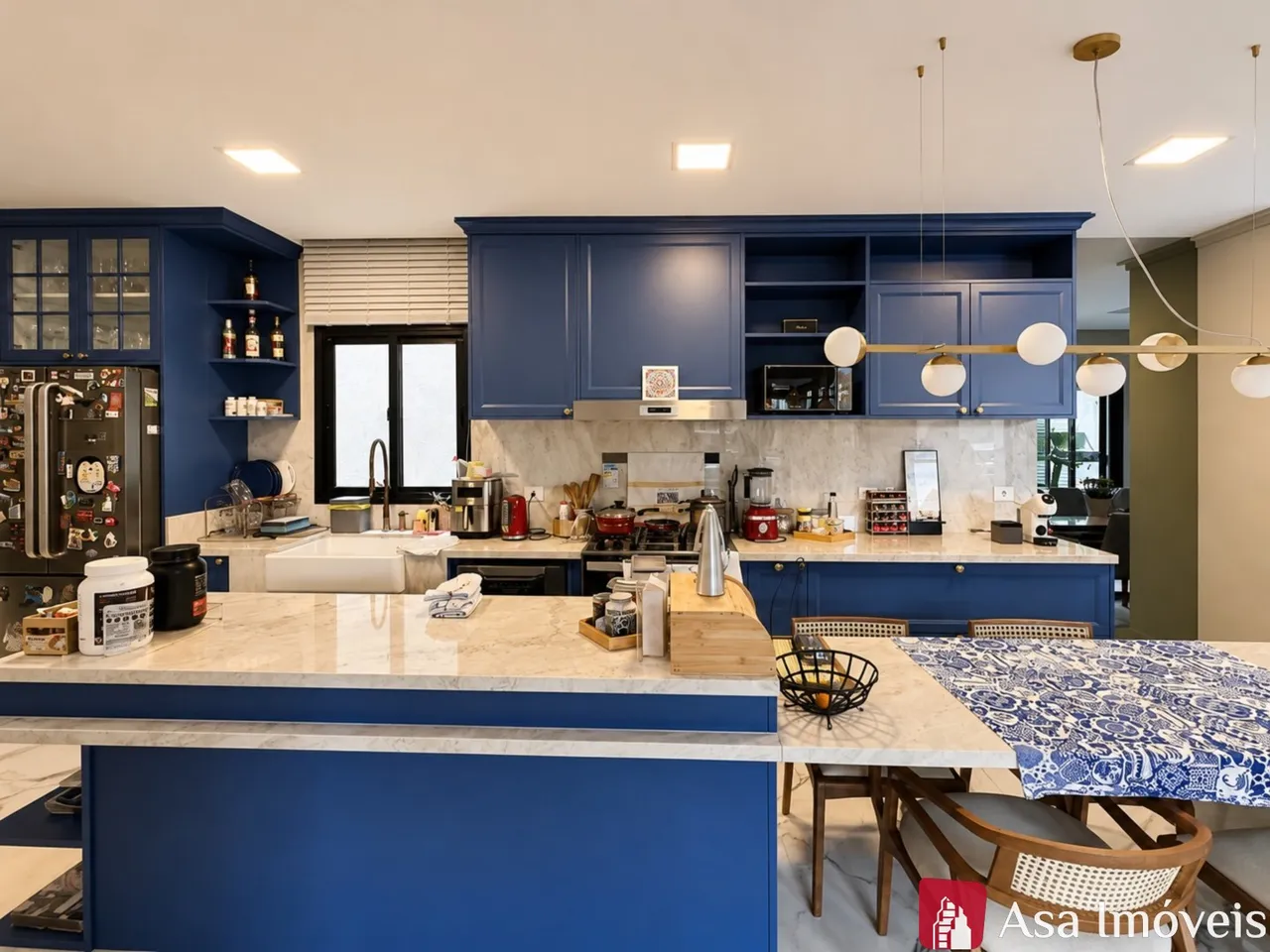 Furnished house with 4 bedrooms and an open-plan kitchen — photo 14