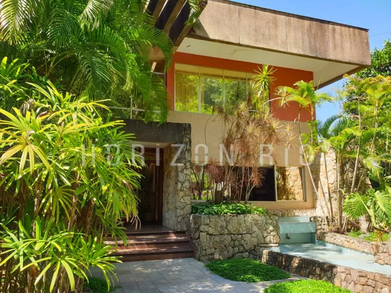 House, 800 m², with a mountain view — photo 19