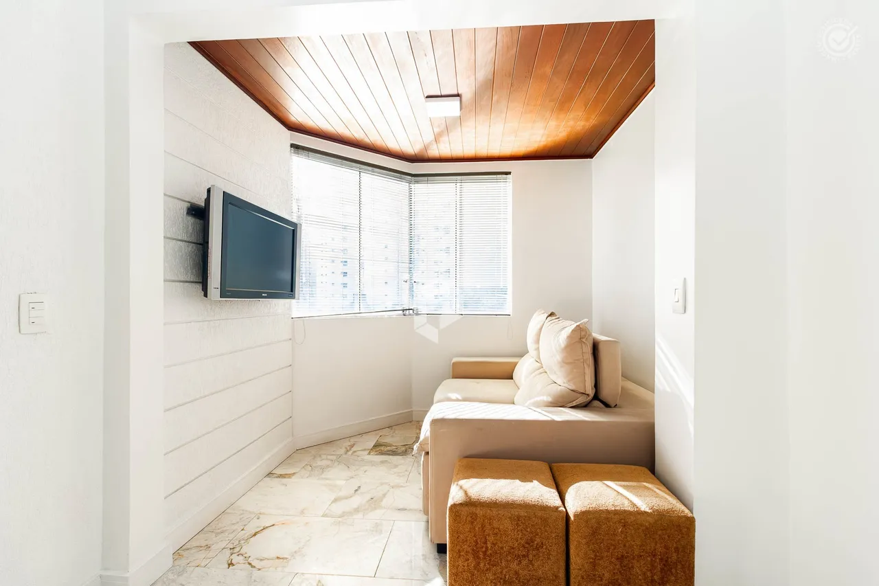 2-bedroom apartment with a private BBQ area — photo 3