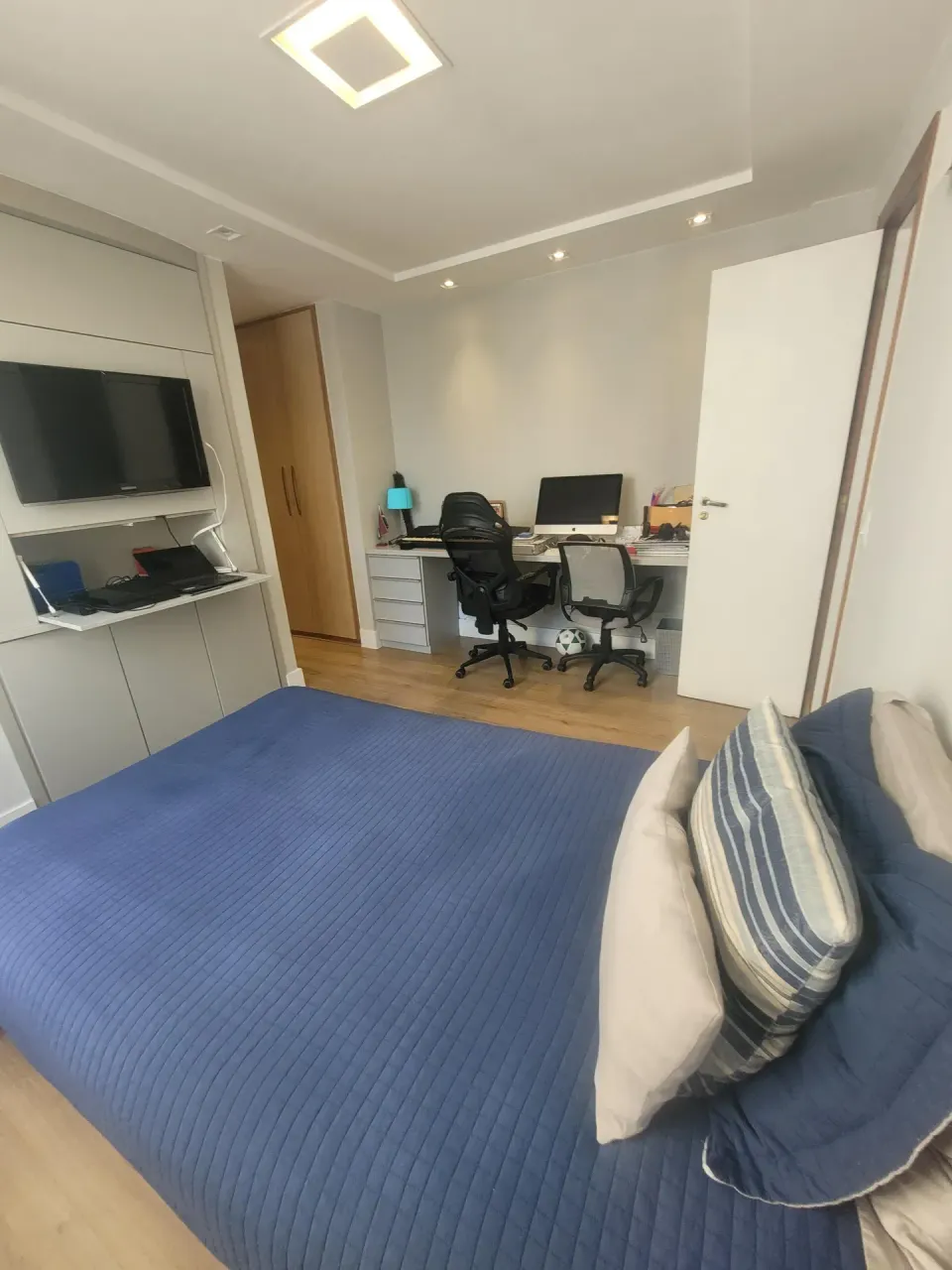 Duplex apartment with 4 bedrooms and 3 bathrooms — photo 12