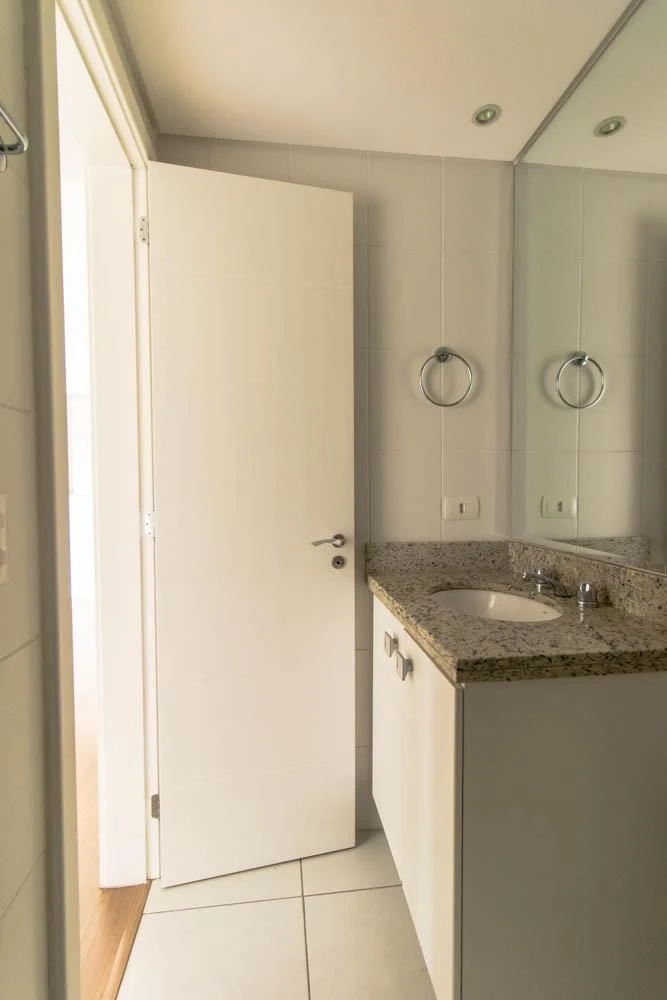 Apartamento com 2 quartos e 1 banheiro, 2 vagas