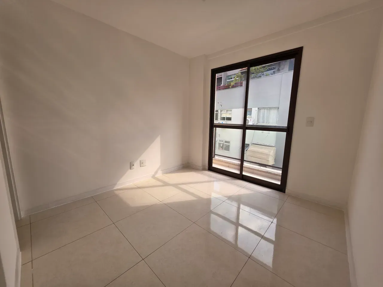 3-bedroom apartment with 5 bathrooms on the 5th floor — photo 30