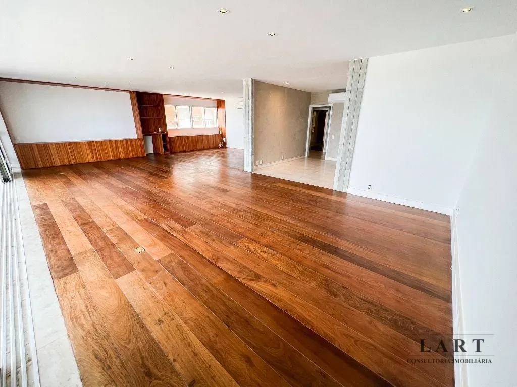 Apartamento com 3 dormitórios e 264 m² com 3 vagas — photo 8