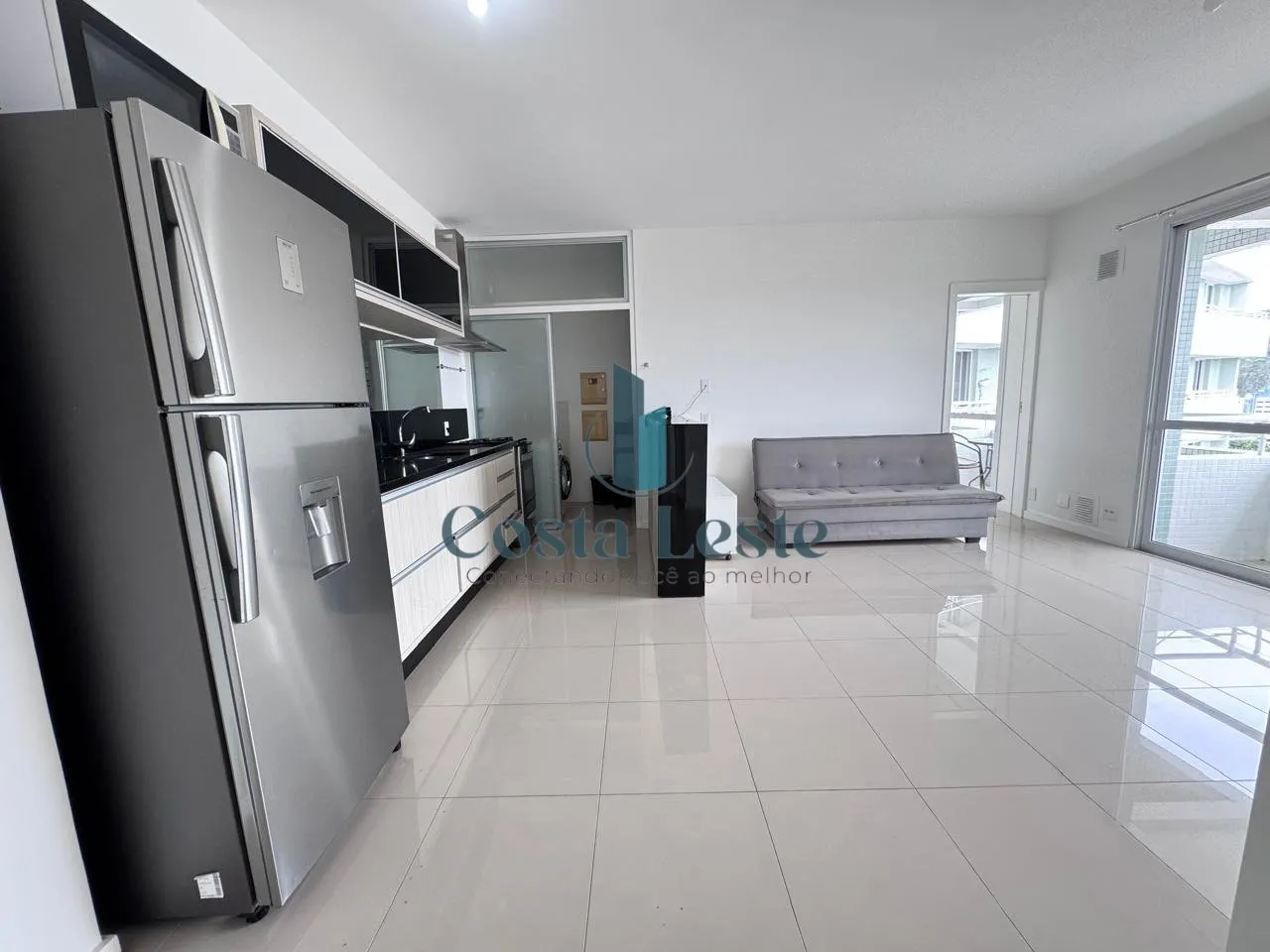 Apartamento mobiliado de 2 dormitórios com sacada — photo 7